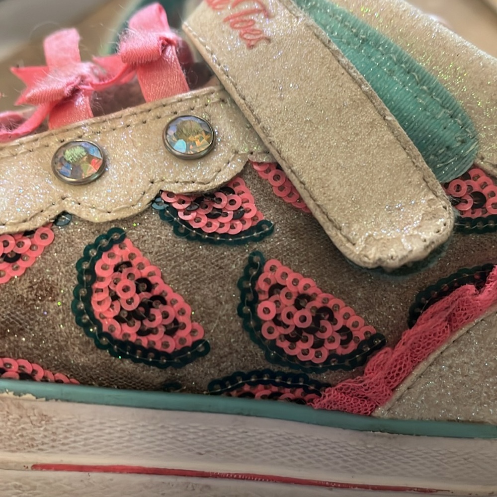 Twinkle Toes - Picture 6 of 6